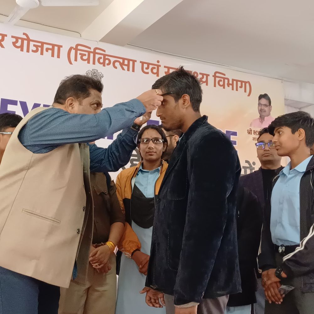 डीडवाना में 590 विद्यार्थियों को मिले नि:शुल्क चश्मे:  ‘सेफ आई, सेफ फ्यूचर’ अभियान का पहला चरण पूरा – Didwana-Kuchaman News