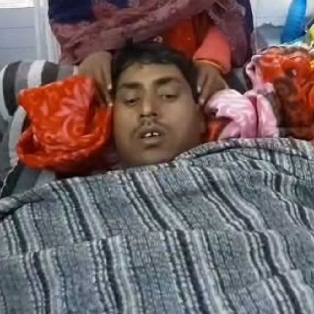 पीलीभीत में युवक को गन पॉइंट पर लेकर पीटा:खेत की रखवाली के लिए जाते समय हमला, 4 आरोपियों पर मुकदमा दर्ज