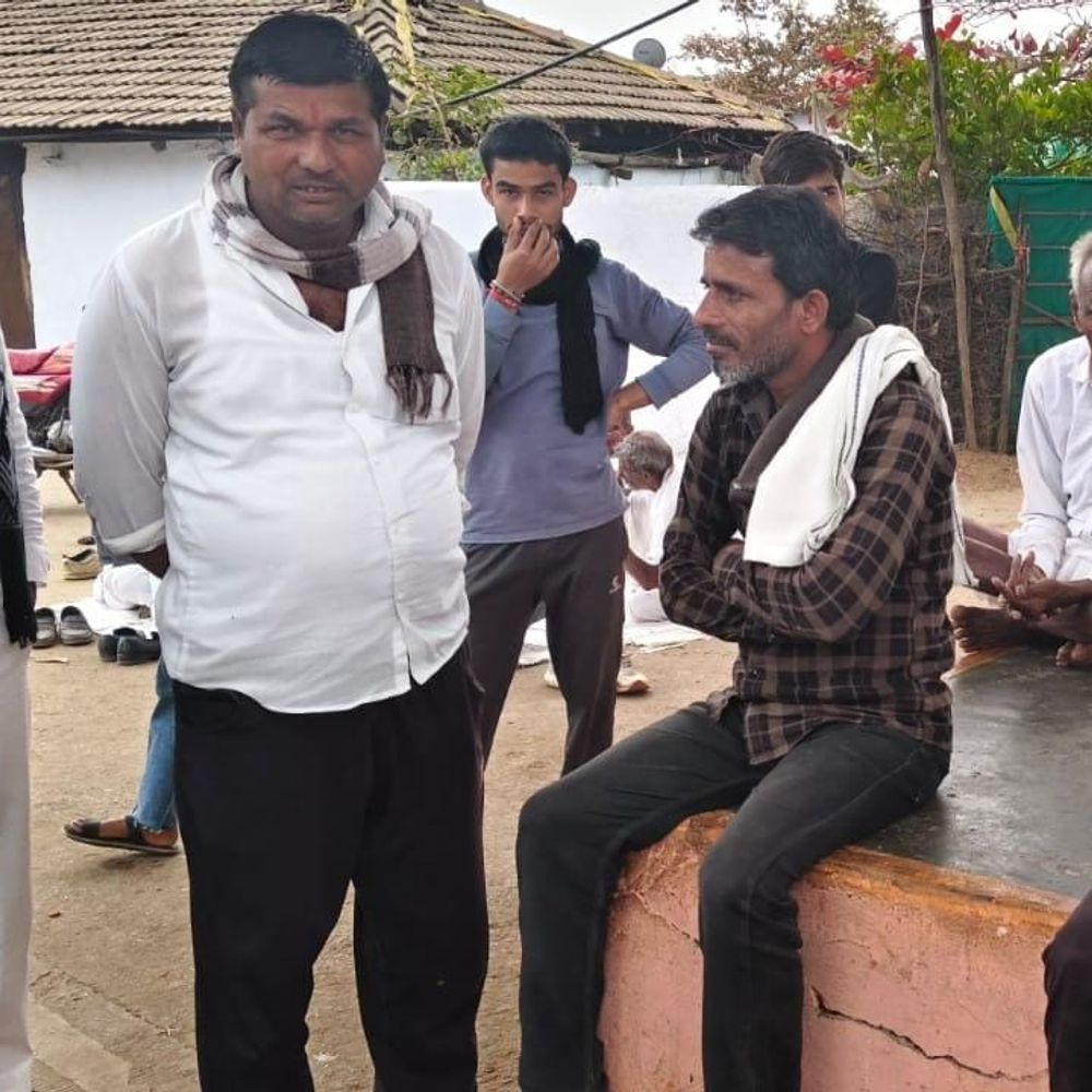 डायल 112 ने 13 वर्षीय बालक को परिजनों से मिलाया:  सीहोर में मानसिक रूप से कमजोर बालक गुलरपुरा में मिला था – Sehore News