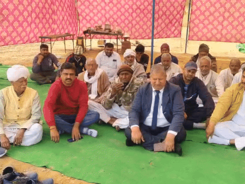 मल्टी मॉडल लॉजिस्टिक हब के विरोध में किसानों का धरना:  नारनौल के बसीरपुर में दिया जा रहा, घाटाशेर के लोगों ने दिया आज समर्थन – Narnaul News