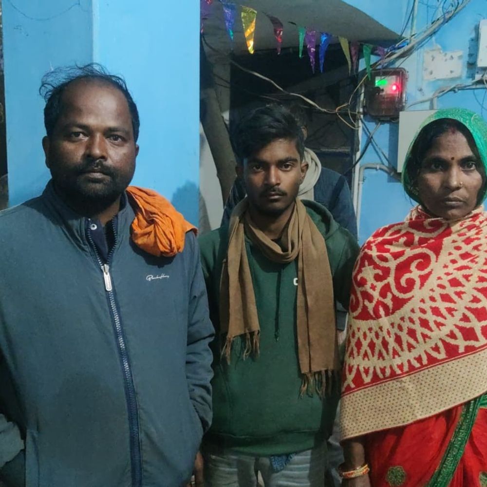 पढ़ाई में मन न लगने से हॉस्टल से भागा छात्र:10 दिन बाद पुलिस ने सहरसा रेलवे स्टेशन से किया बरामद; आठवीं का कक्षा