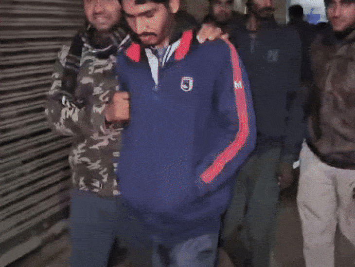 नकली घी बनाने वाले अहमदाबाद के दो भाई गिरफ्तार:  मंदसौर में 150 लीटर नकली घी जब्त; खुशबू आए इसलिए डालते थे कैमिकल – Mandsaur News