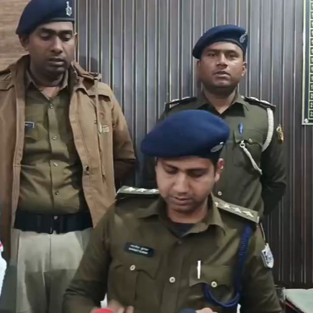 भागलपुर में फाइनेंस कर्मचारी गिरफ्तार:शादी में खर्च के लिए 1.32 लाख रुपए का गबन, लूट की झूठी कहानी रची