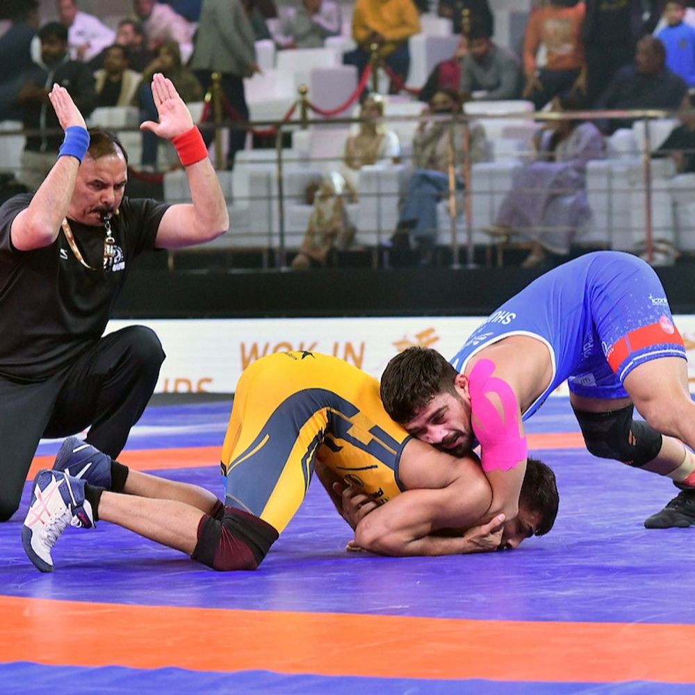 हरियाणा-दिल्ली के बीच होगा PWL का फाइनल मुकाबला:दूसरे सेमीफाइनल में दिल्ली ने महाराष्ट्र को 5-4 से हराया; शुभम कौशिक प्लेयर आफ द मैच