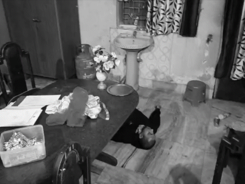 झारखंड हाईकोर्ट के वकील परिवार ने किया सुसाइड अटेंप्ट:  इकलौते बेटे की हुई मौत, मां-नाबालिग बेटी अस्पताल में इलाजरत, स्थिति गंभीर – Ranchi News