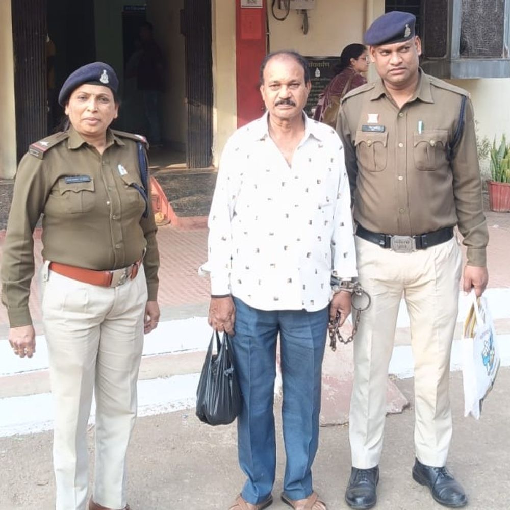 दुर्ग गैंगरेप केस…6 आरोपियों में से तीसरा गिरफ्तार:  PWD में नौकरी का झांसा दिया, 8 साल तक बारी-बारी किया रेप,आरोपियों में हाईप्रोफाइल लोग भी शामिल – durg-bhilai News