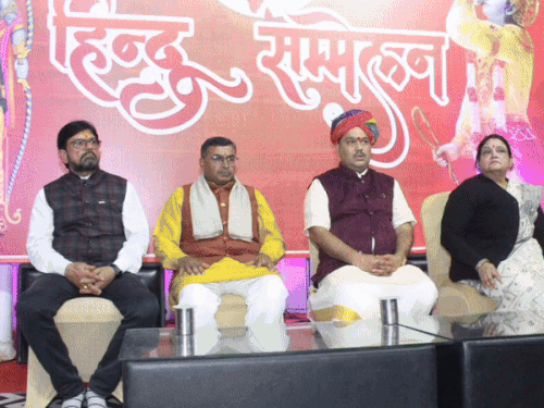 झांसी में RSS प्रचारक बोले-सनातम में तलाक नहीं होती:  संघ के शताब्दी वर्ष पर कहा-विवाहित जोड़े मियां-बीबी, हसबेंड-वाइफ और हब्बी-बब्बी कहना छोड़ें – Jhansi News