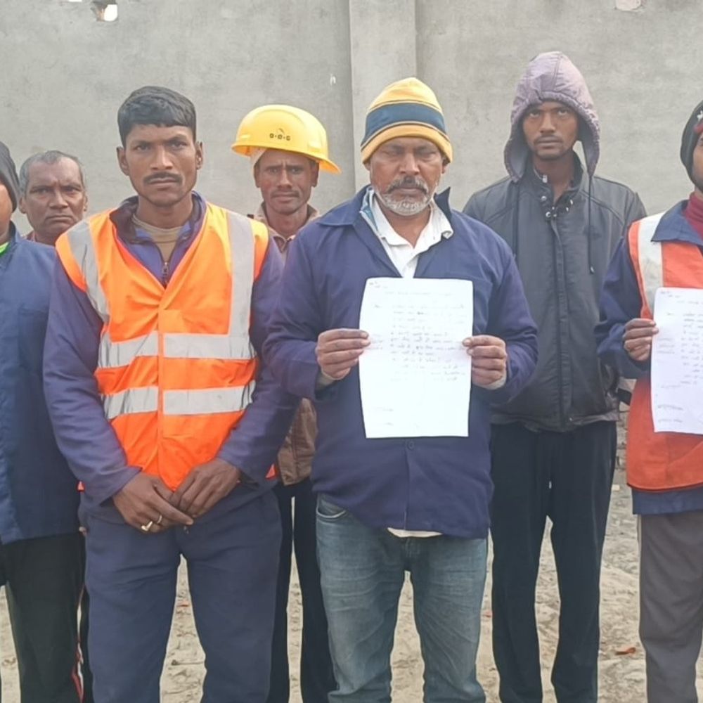 जमालपुर के पड़हम पंचायत में स्वच्छता कर्मियों की हड़ताल:मुंगेर में 7 महीने से सैलरी पेंडिंग, पंचायत में सफाई व्यवस्था ठप