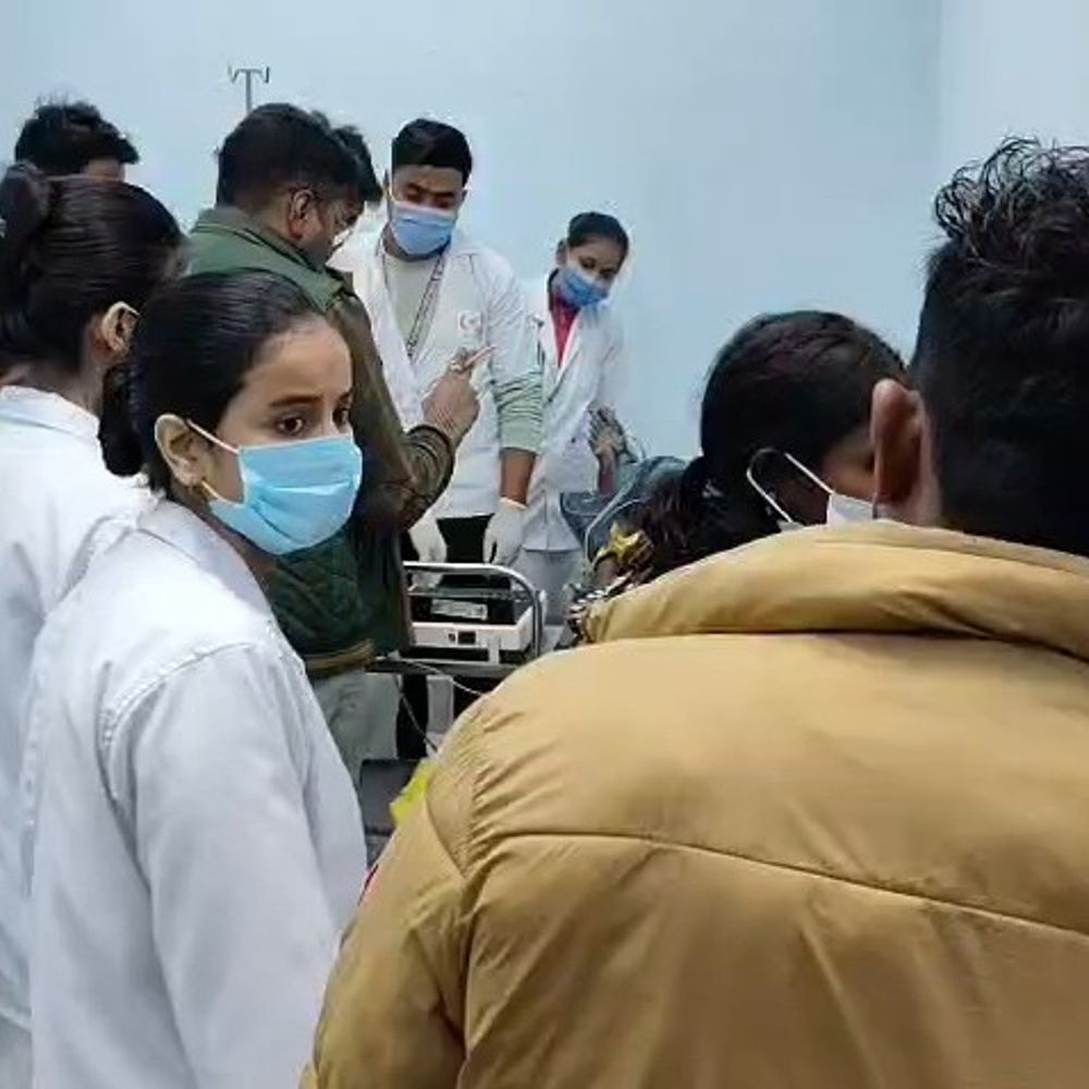 ट्रैक्टर-ट्रॉली की चपेट में आने से युवक की मौत:गोपालगंज में रील बनाने दियारा गया था, दो दोस्त घायल