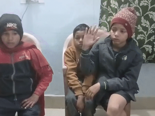 गोड्‌डा हॉस्टल से स्कूल निकले चार छात्र लापता:  जमुई रेलवे स्टेशन से सकुशल बरामद किए गए, स्कूल न जाकर हो गए गायब – Godda News