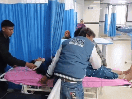 11वीं की छात्रा ने सुसाइड का प्रयास किया:  समय पर परिजनों की सतर्कता से बची जान, एमबीएस हॉस्पिटल में भर्ती – Kota News