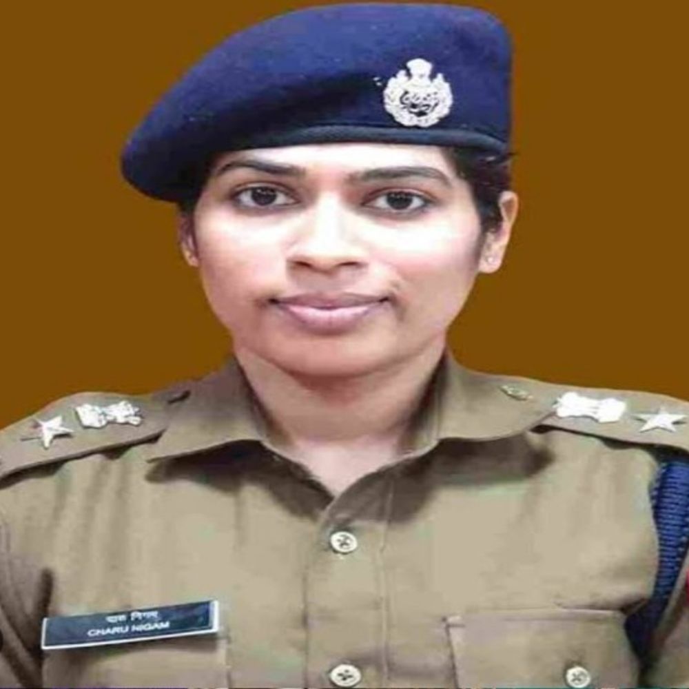 चारू निगम बनीं सुल्तानपुर की नई SP:  खनन-शराब माफियाओं और पशु तस्करों के खिलाफ रहती हैं सख्त, हंसी  के लिए हैं मशहूर – Sultanpur News