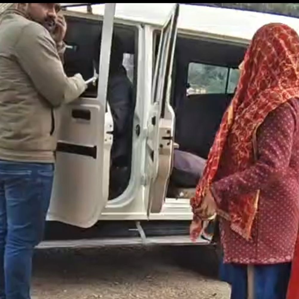 इंस्टाग्राम पर फ्रेंडशिप फिर युवक को बंधक बनाकर ब्लैकमेलिंग:पुणे से मैहर बुलाकर कपड़े उतारे, वीडियो बनाया और धमकी देकर 56 हजार लिए