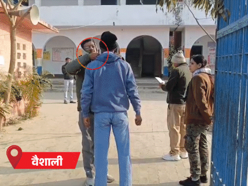 भागलपुर में चप्पल पहनकर एग्जाम देने पहुंचे स्टूडेंट्स:  पटना में छात्रों के जूते खुलवाए, 13 लाख छात्र दे रहे इंटर एग्जाम – Patna News