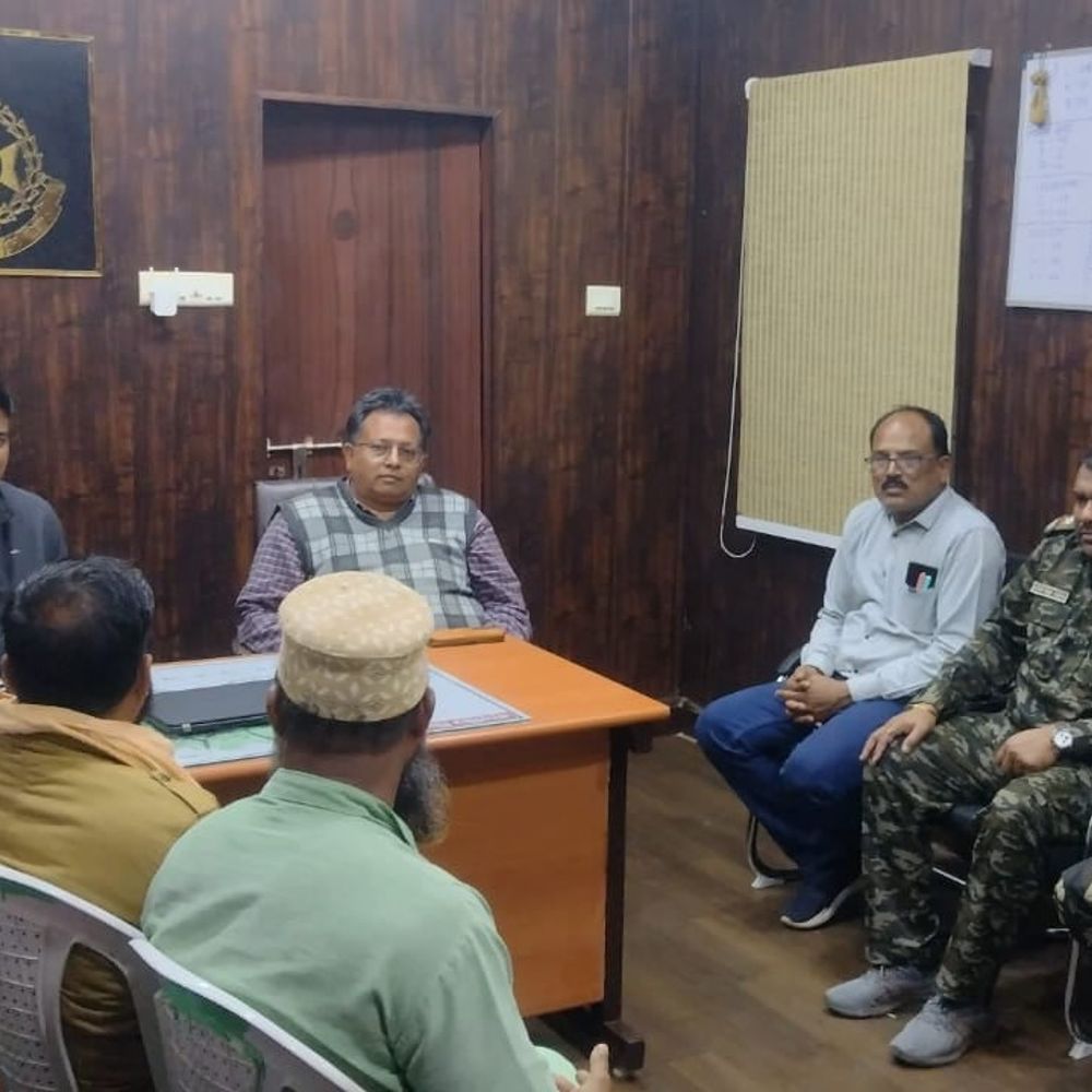 प्रशासन ने मुस्लिम परिवारों के बहिष्कार मामले में कराया समझौता:  दोनों पक्षों ने गांव में सौहार्द बनाए रखने पर दी सहमति; अफवाहों से बचने की अपील – Balaghat (Madhya Pradesh) News