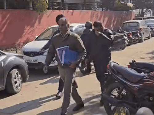 पंचकूला में तहसीलदार विक्रम सिंगला का रिमांड खत्म, भेजा जेल:  दूसरी रजिस्ट्रियों की जांच करेगी ACB, कब्जे में लेगी पुराना रिकॉर्ड – Panchkula News