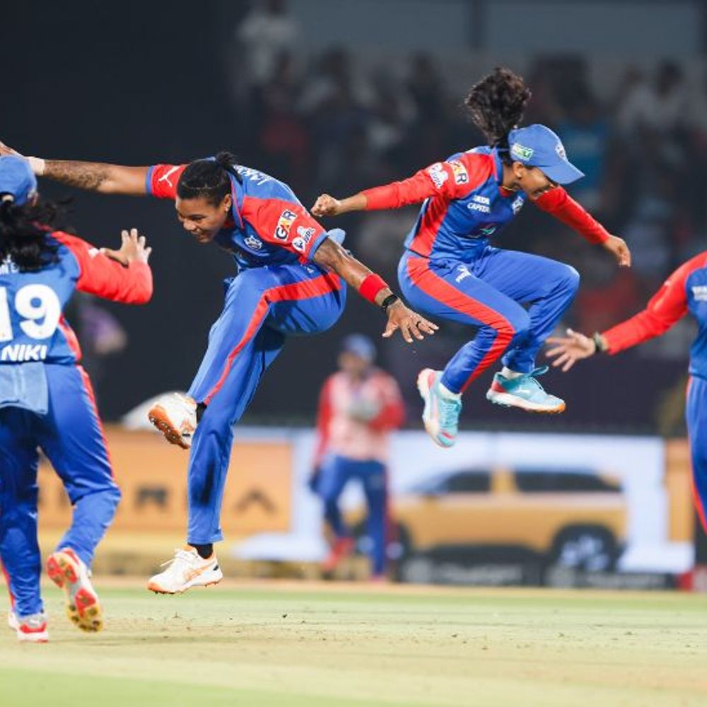 WPL फाइनल- 204 चेज कर रही बेंगलुरु का स्कोर 124/1:मंधाना और जॉर्जिया वोल में सेंचुरी पार्टनरशिप, दोनों ने फिफ्टी भी लगाई