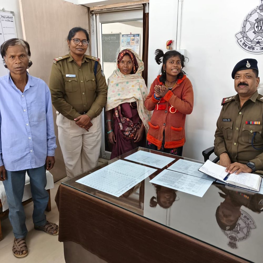 मानसिक अस्वस्थ युवती 10 दिन बाद परिजनों से मिली:अनूपपुर पुलिस ने छत्तीसगढ़ से आए परिवार को सौंपा, हाथ पर गोदवाया नाम
