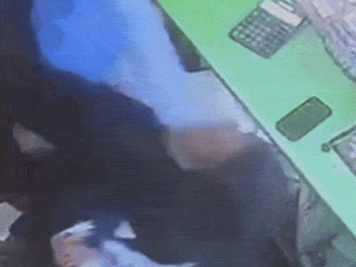 दमोह में दुकानदार से मारपीट, VIDEO:उधारी मांगने पर हमला; कार्रवाई नहीं होने पर SDOP को दिया आवेदन