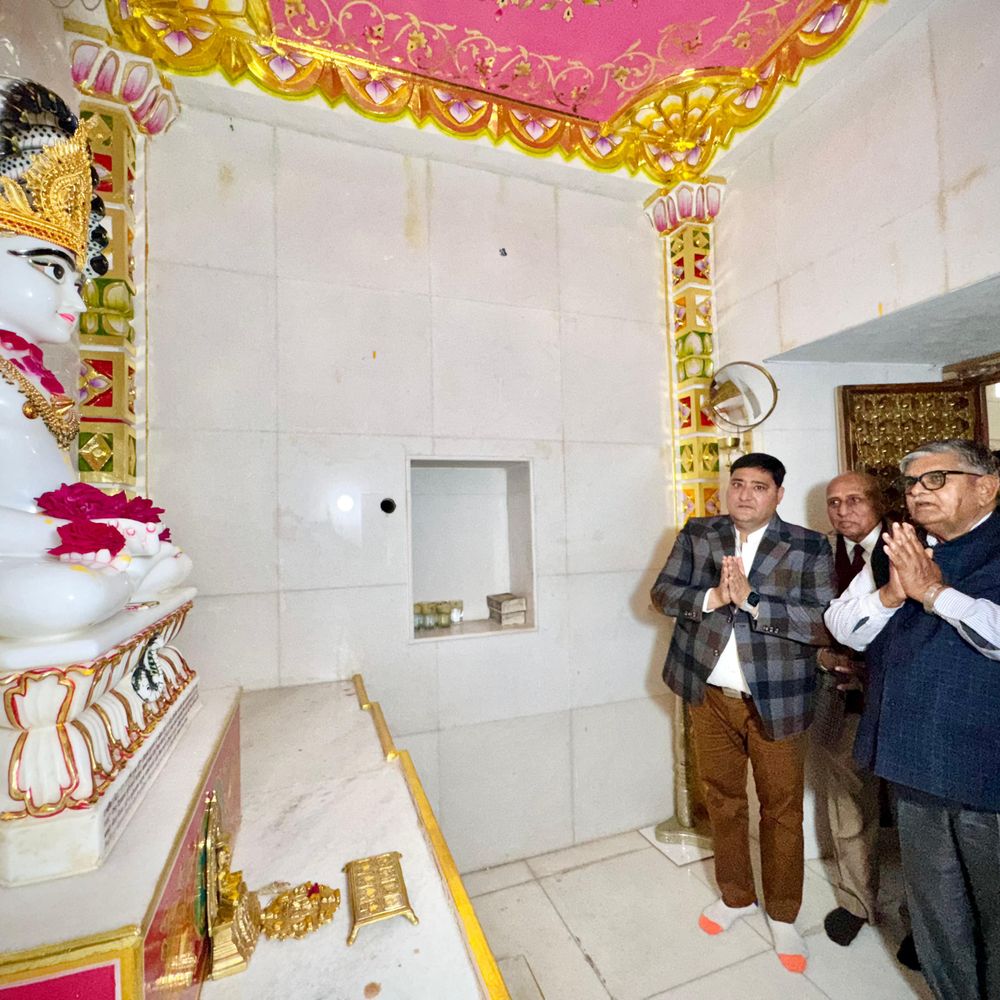 तरनतारन में राज्यपाल ने की जैन मंदिर में पूजा:  समुदाय के सदस्यों से की बात, बोले- आध्यात्मिक संस्थान नैतिक मूल्यों करते हैं मजबूत – tarn-taran News