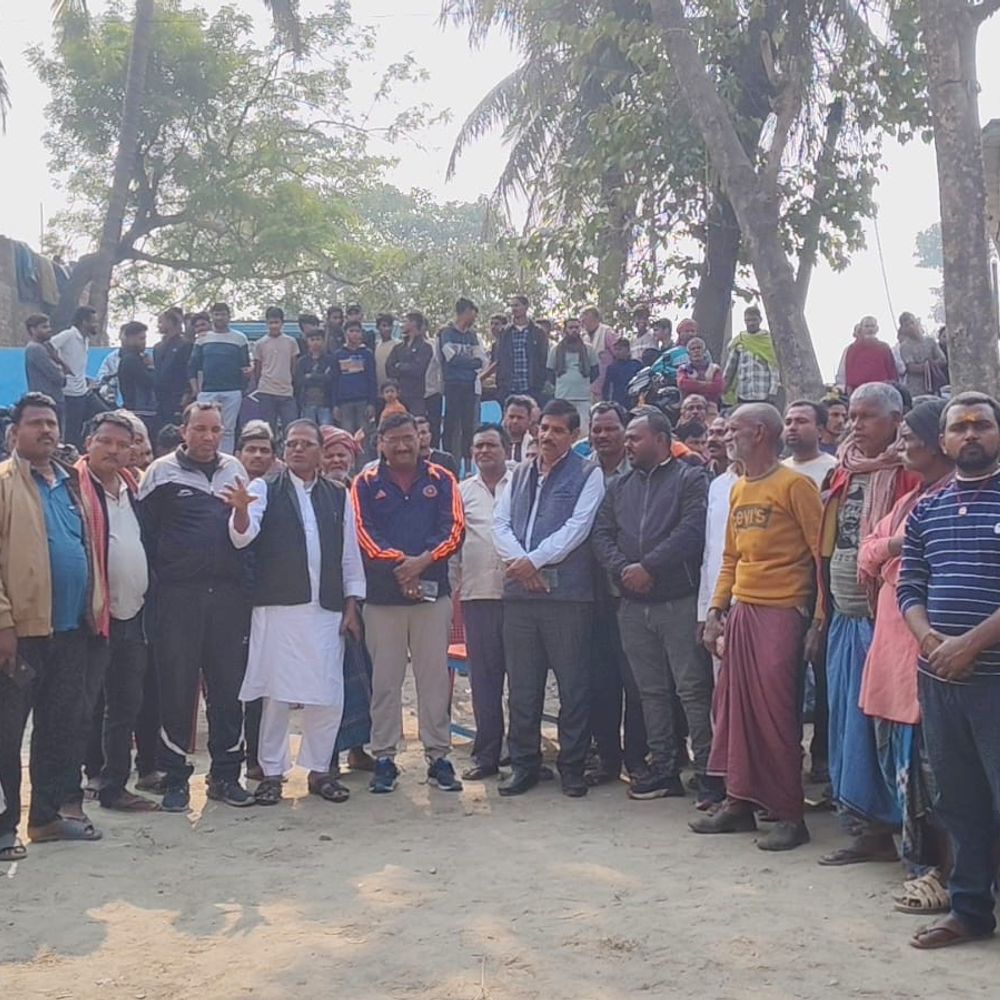 ‘शराबबंदी के बावजूद हो रहा खुलेआम नशा’:  कुर्सेला में स्मैक-शराब के खिलाफ महापंचाय, ग्रामीण बोले- पुलिस कार्रवाई करे – Katihar News