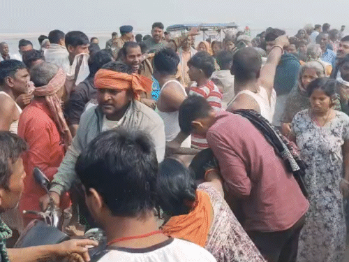 इंटर की परीक्षा देने आए छात्र की डूब कर मौत:  भागलपुर में दोस्तों के साथ गंगा स्नान के लिए पहुंचा था; अस्पताल गेट के पास गई जान – Bhagalpur News