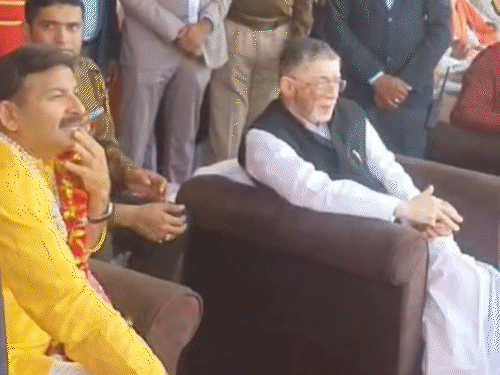 रामगढ़ में 101 जोड़ों का सामूहिक विवाह:  राज्यपाल संतोष गंगवार और सांसद मनोज तिवारी हुए शामिल, मंत्रोच्चार के साथ आयोजन – Ramgarh (Jharkhand) News