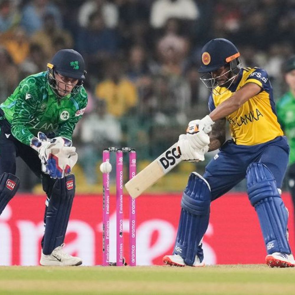 टी-20 वर्ल्डकप- पावरप्ले में श्रीलंका का स्कोर 50 पहुंचा:कामिल मिशारा 14 रन बनाकर आउट, अडायर ने मैकार्थी के हाथों कैच कराया