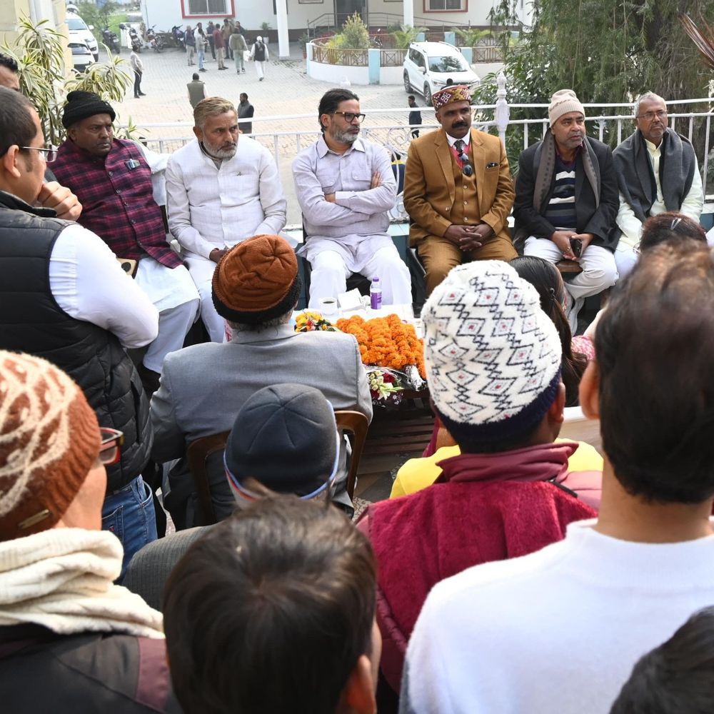 प्रशांत किशोर बोले-महिलाओं को 2 लाख अब तक नहीं मिले:  बेतिया में कानून व्यवस्था पर उठाए सवाल, संगठन मजबूत करने में जुटे – Bettiah (West Champaran) News