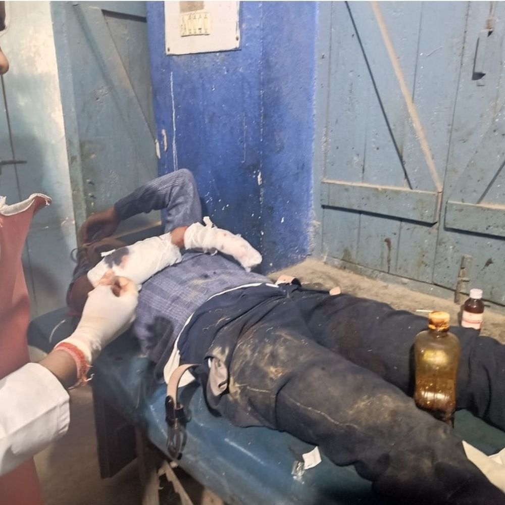 स्कॉर्पियो ने 2 बाइक को मारी टक्कर, 5 छात्र घायल:नवादा में इंटरमीडिएट की परीक्षा देने जा रहे थे, सेंटर पहुंचने से पहले हुआ एक्सीडेंट