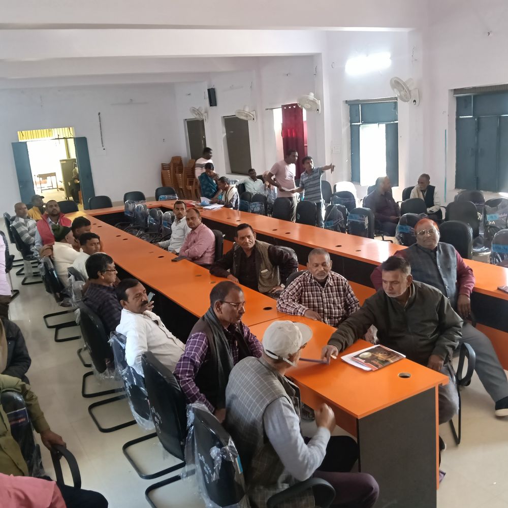 कोंच में जन वितरण प्रणाली की समीक्षा बैठक में निर्देश:चिन्हित 6,000 अपात्र राशन कार्डधारकों को लिस्ट से हटाने का निर्देश दिया गया