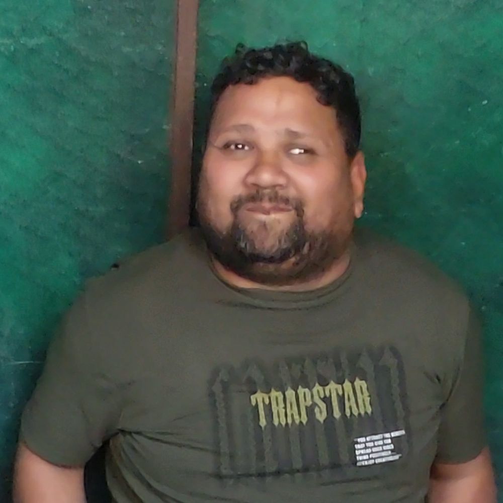 कलेक्ट्रेट की प्रधान सहायक से सम्मोहन कर कुंडल लूटे:आरोपी दोबारा पहुंचा, कर्मचारियों ने पकड़ा; एक रुपए से 500 का नोट बनाने का दावा