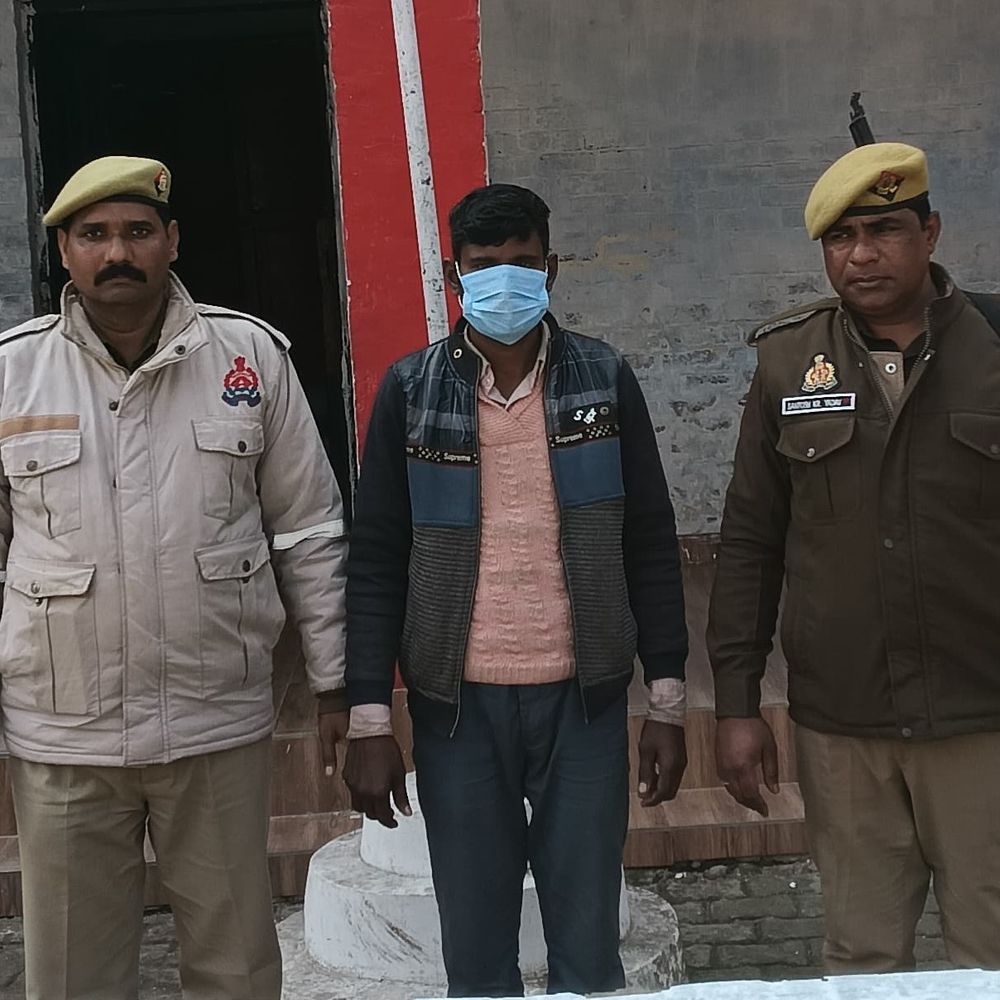 श्रावस्ती में हत्या का खुलासा, आरोपी गिरफ्तार:शराब पिलाकर गला दबाया, हत्या कर शव नाले में फेंक दिया था