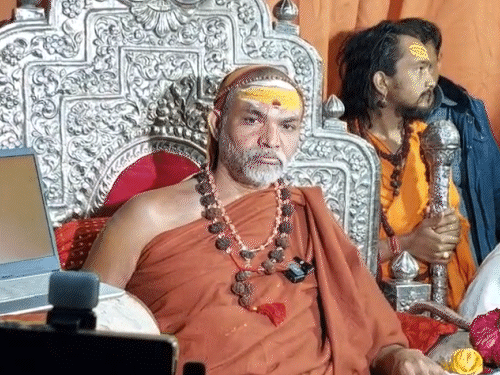 काशी में शंकराचार्य अविमुक्तेश्वरानंद बोले- योगी खलीफा जैसे:कहा- सीएम कुर्सी छोड़ें या अपनी महंती, वह नकली हिंदू