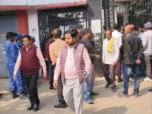 भागलपुर कोर्ट को बम से उड़ाने की धमकी:कैंपस को खाली कराया गया, चप्पे-चप्पे की तलाशी; ईमेल में लिखा- रिमोट से ब्लास्ट करेंगे