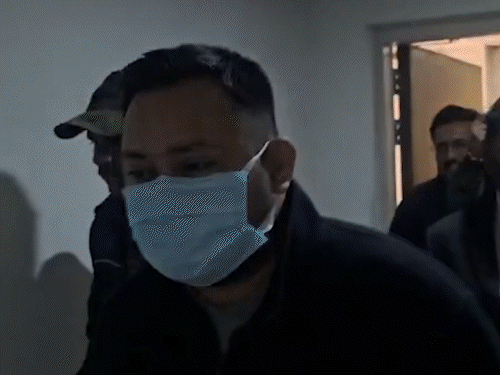 तेजप्रताप ने जिसे जयचंद बताया, उसके साथ कोर्ट पहुंचे तेजस्वी:सुनील को तेजप्रताप ने दी चेतावनी; बोले- RJD में अब लालू यादव की नहीं चलती