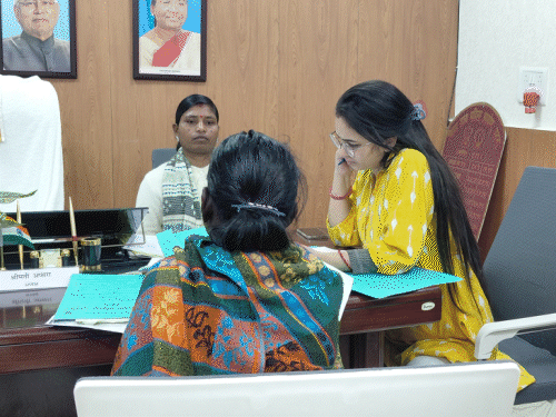 मामी को भगाकर घर लाया पति, राजस्थान में तीसरी शादी:मायके भगाने पर पीड़िता पहुंची पटना महिला आयोग, जहानाबाद का मामला