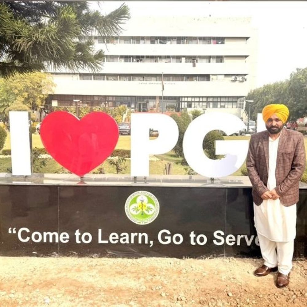 पंजाब CM भगवंत मान चंडीगढ़ PGI पहुंचे:  आई लव पीजीआई सेल्फी प्वाइंट की सराहना की; बोले- यहां सेवा और सीखने की मिसाल – Chandigarh News