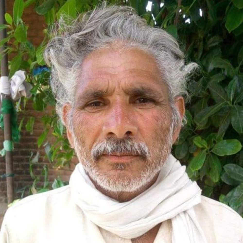 जालौन में अज्ञात वाहन की टक्कर से किसान की मौत:मंडप कार्यक्रम में शामिल होने गए थे, बाइक से लौटते समय हादसा