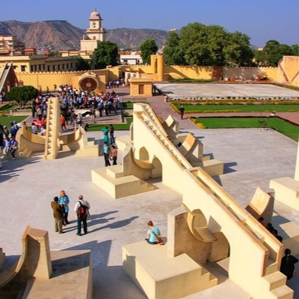 जयपुर में लापता हुए जापानी टूरिस्ट टोकियो पहुंचे:दिल्ली से टैक्सी में आए थे, बैग छोड़कर मैकडॉनल्ड्स रेस्टोरेंट में गए, इसके बाद गायब हो गए