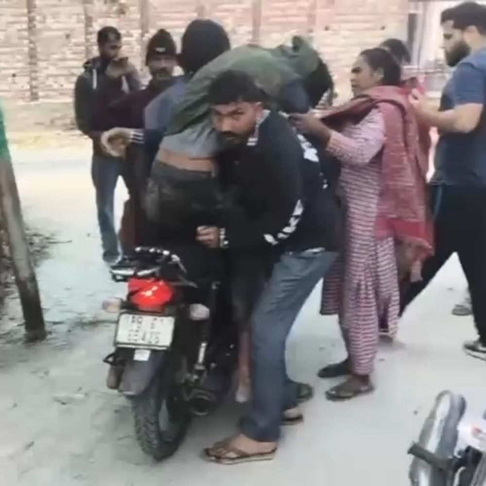 फाजिल्का में घर में चोरी करता आरोपी दबोचा:  कैमरे से रेकी कर रहे थे लोग; मां बोलीं- नशा करता है, प्लीज छोड़ दो – Jalalabad (Fazilka) News