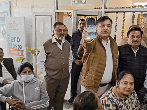 चंडीगढ़ में कंपोस्टिंग कार्यक्रम के दौरान हंगामा:  सफाई व्यवस्था पर RWA और पार्षद समर्थकों में बहस, स्पेशल कमिश्नर का बयान चर्चा में – Chandigarh News