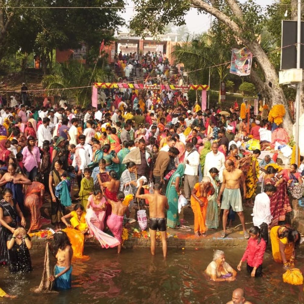 आजमगढ़ में 100 साल पुराने मंदिरों का होगा रिनोवेशन:3 करोड़ 94 लाख रुपए होंगे खर्च, डीएम ने शासन को भेजा प्रस्ताव