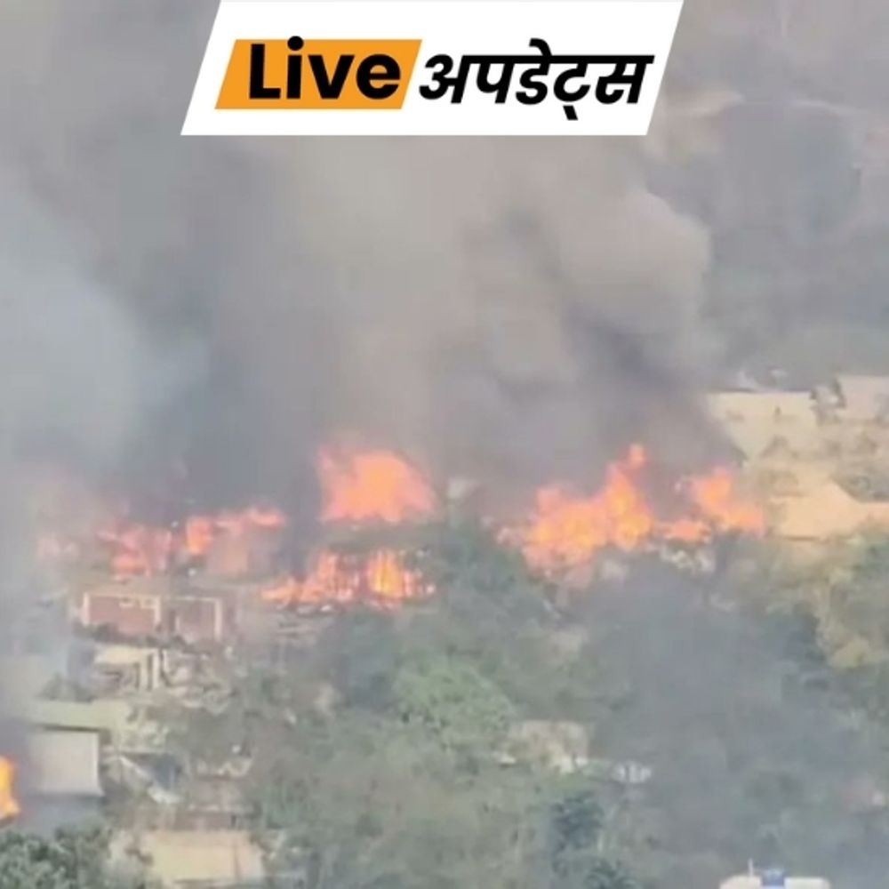 भास्कर अपडेट्स:मणिपुर के उखरुल में हिंसा भड़की, उपद्रवियों ने लिटन सरेइखोंग गांव में कई घरों को जलाया, 5 दिन के लिए इंटरनेट बंद