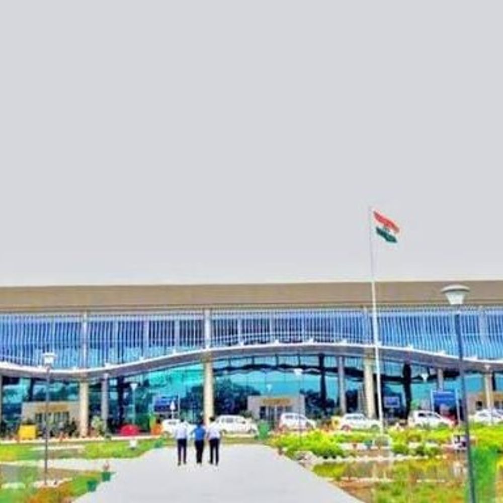 प्रयागराज एयरपोर्ट का होगा वैश्विक विस्तार:बजट 2026-27 में कुंभ 2031 की तैयारी, रोजगार के अवसर भी