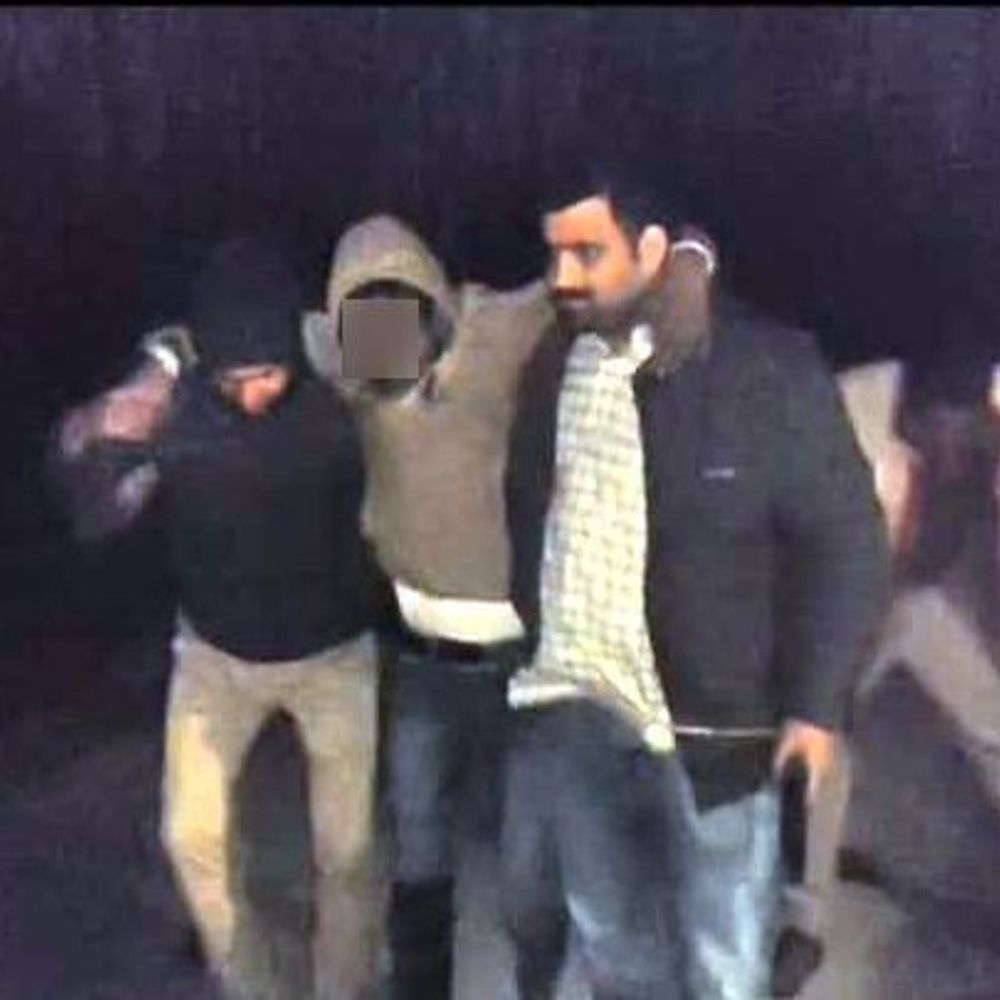 सहारनपुर पुलिस की गोकश बदमाश से मुठभेड़:पैर में गोली लगने से घायल हुआ, तमंचा, कारतूस और बाइक बरामद