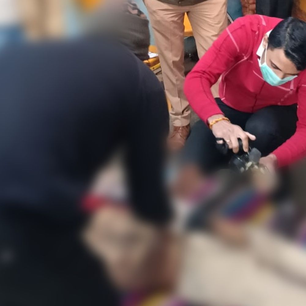 बदायूं में युवक का शव फंदे पर मिला:ससुराल वालों पर हत्या का आरोप, डीजे पर डांस के लिए पत्नी से हुआ था झगड़ा