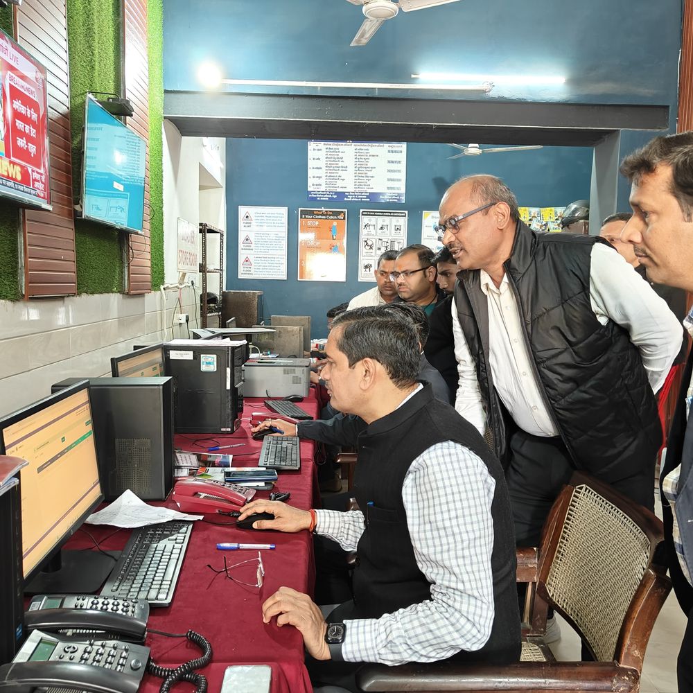 जिलाधिकारी ने ईओसी का निरीक्षण किया:मतदाता सूची सत्यापन कार्य की समीक्षा, पुनरीक्षण अभियान 2026 की प्रगति जांची