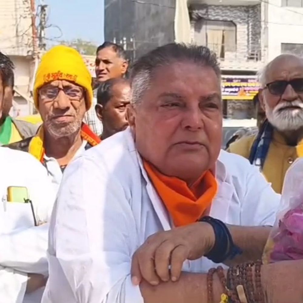 अलग बुंदेलखंड राज्य के लिए हुई पदयात्रा:अभिनेता राजा बुंदेला ने महोबा में किया समापन, 6 दिनों तक चली