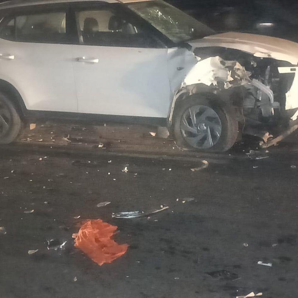 बहराइच में कार की टक्कर से युवक की मौत:चालक वाहन छोड़कर फरार, रिश्तेदार के घर जाते समय हादसा